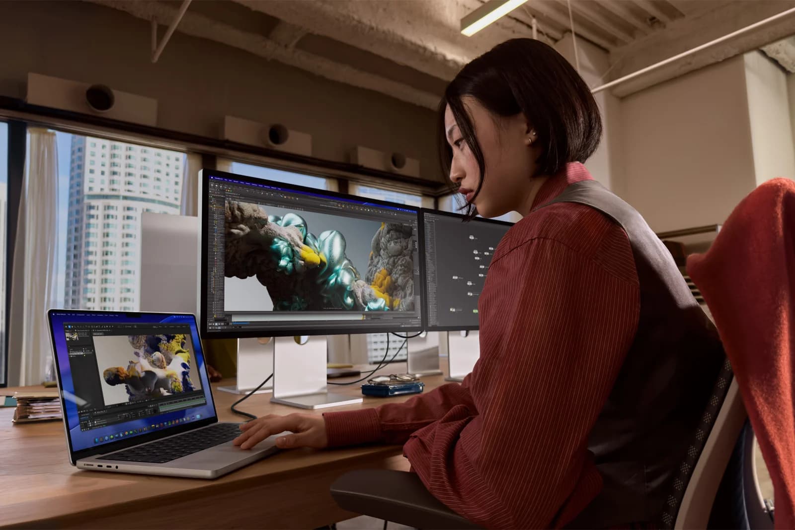 Рабочее место со Studio Display XDR — изображение Apple