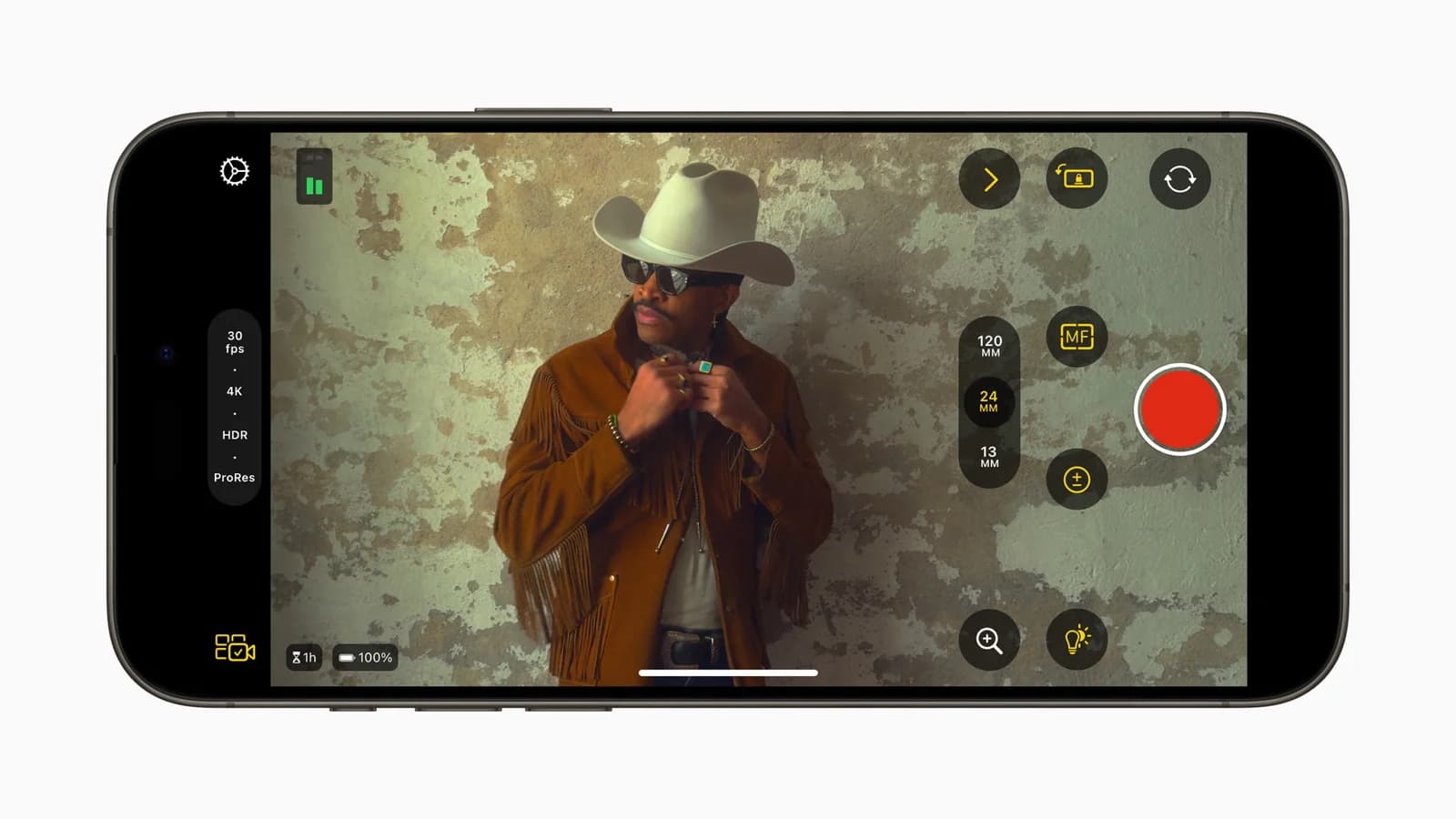 Final Cut Camera на iPhone — изображение Apple 2024 года
