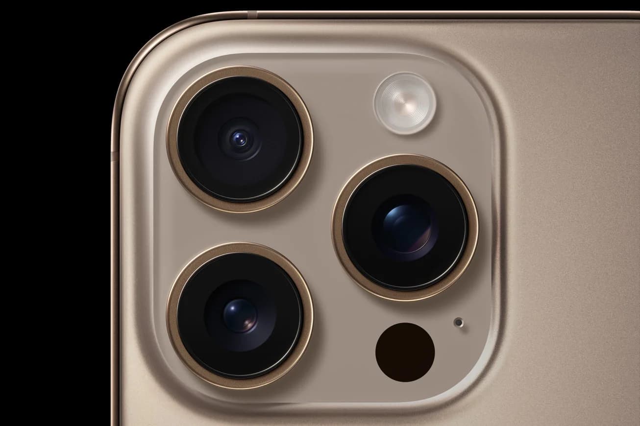 Система камер iPhone 16 Pro — изображение Apple